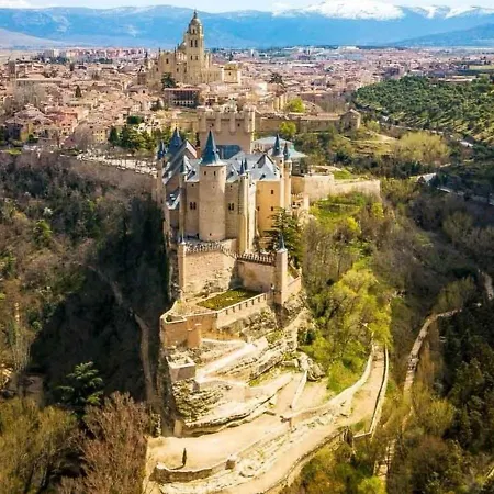 Avenida Del Sotillo 2*