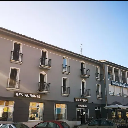 阿维尼达德尔索提约酒店 酒店 拉拉斯特里拉