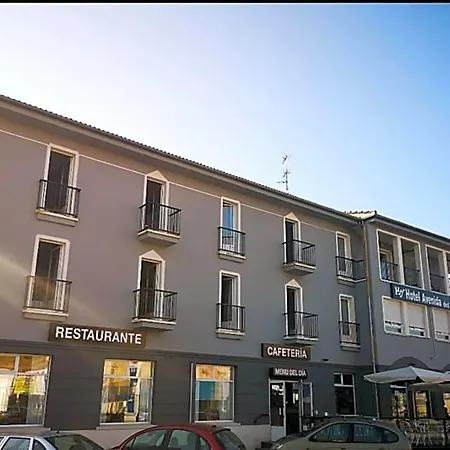 阿维尼达德尔索提约酒店 酒店 拉拉斯特里拉