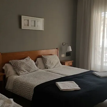 Avenida Del Sotillo Hotel 2*