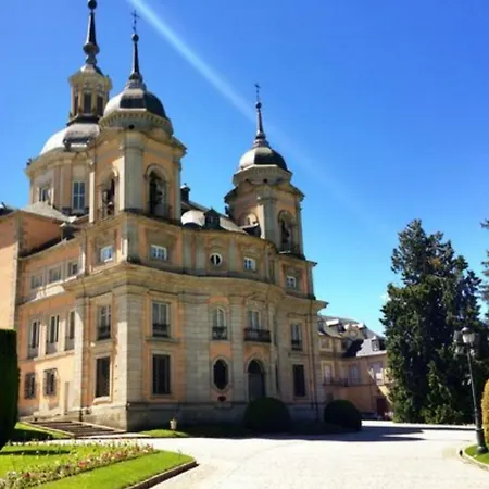 Hotel Avenida Del Sotillo