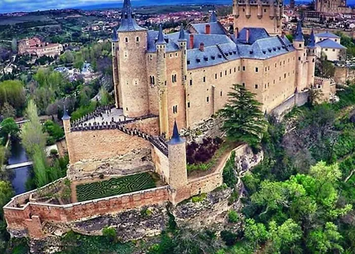Hotel Avenida Del Sotillo