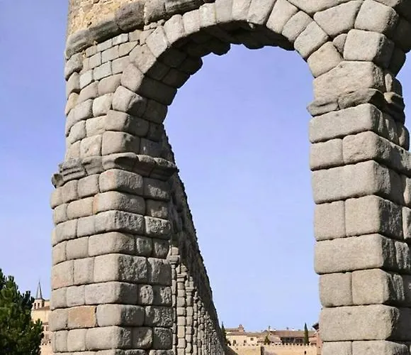 Avenida Del Sotillo Hotel